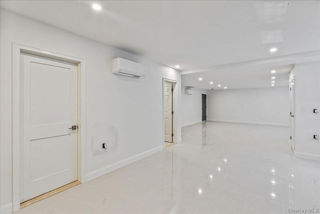 150-17 Hawtree St, Ozone Park, NY 11417