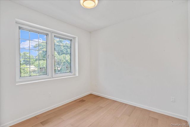 150-17 Hawtree St, Ozone Park, NY 11417