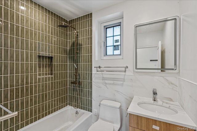 150-17 Hawtree St, Ozone Park, NY 11417