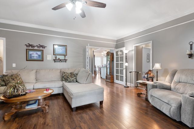 1104 Golf Course Ln, Ashland City, TN 37015