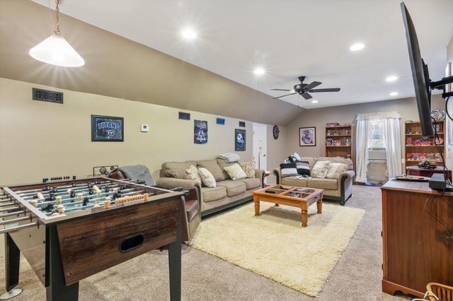 1104 Golf Course Ln, Ashland City, TN 37015