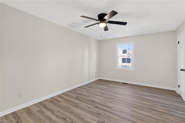 5 Timberland CT, Portsmouth, VA 23707