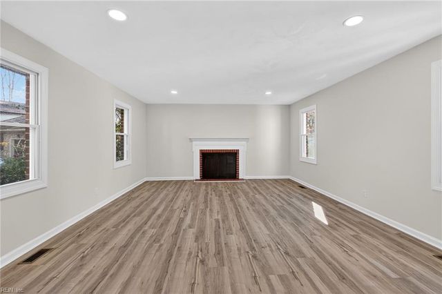 5 Timberland CT, Portsmouth, VA 23707