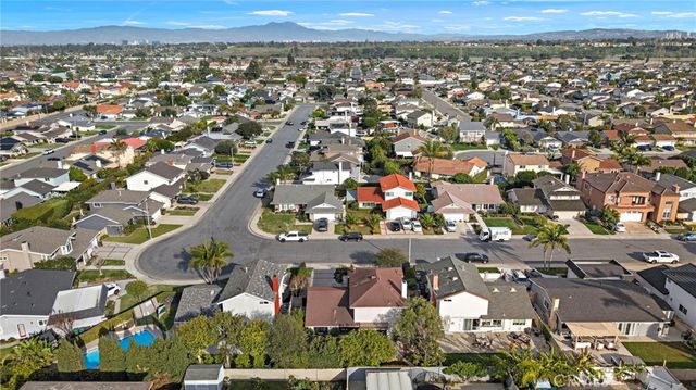 20591 Reef Lane, Huntington Beach, CA 92646