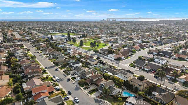 20591 Reef Lane, Huntington Beach, CA 92646