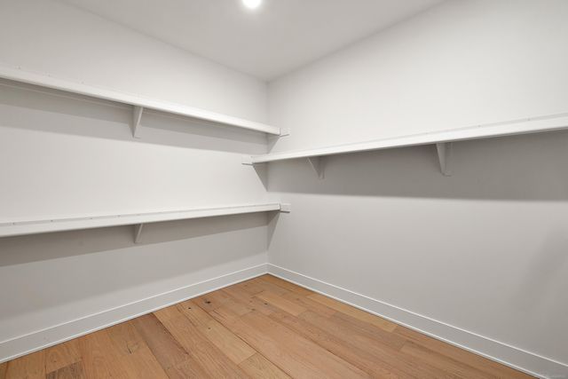 5884 Willow Grove Drive, Troy, MI 48085