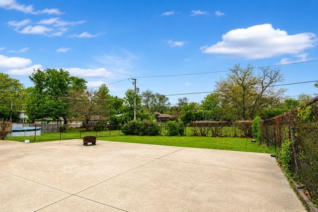 14759 Long Avenue, Oak Forest, IL 60452