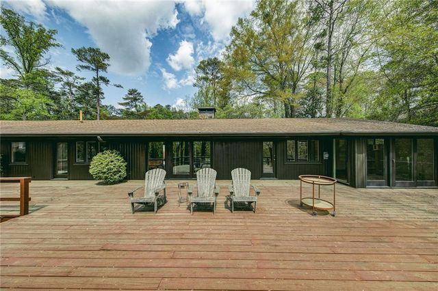 378 Hillside Drive NW, Atlanta, GA 30342