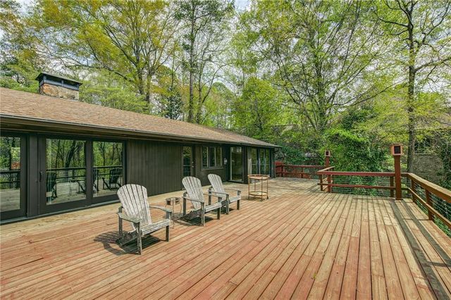 378 Hillside Drive NW, Atlanta, GA 30342