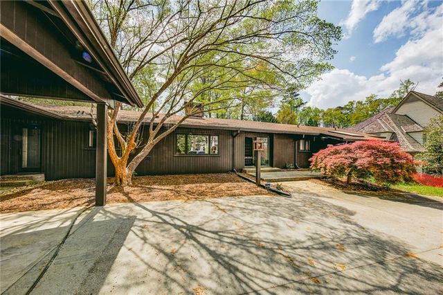 378 Hillside Drive NW, Atlanta, GA 30342