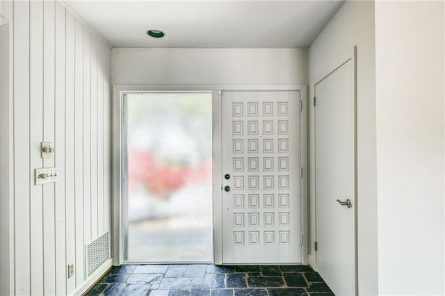 378 Hillside Drive NW, Atlanta, GA 30342