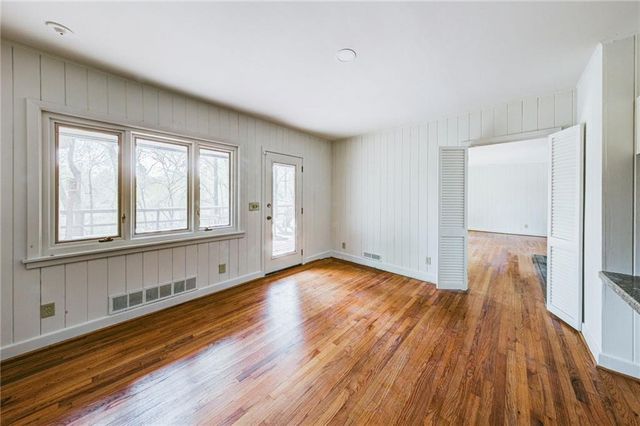 378 Hillside Drive NW, Atlanta, GA 30342