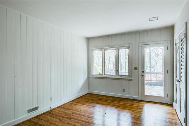 378 Hillside Drive NW, Atlanta, GA 30342