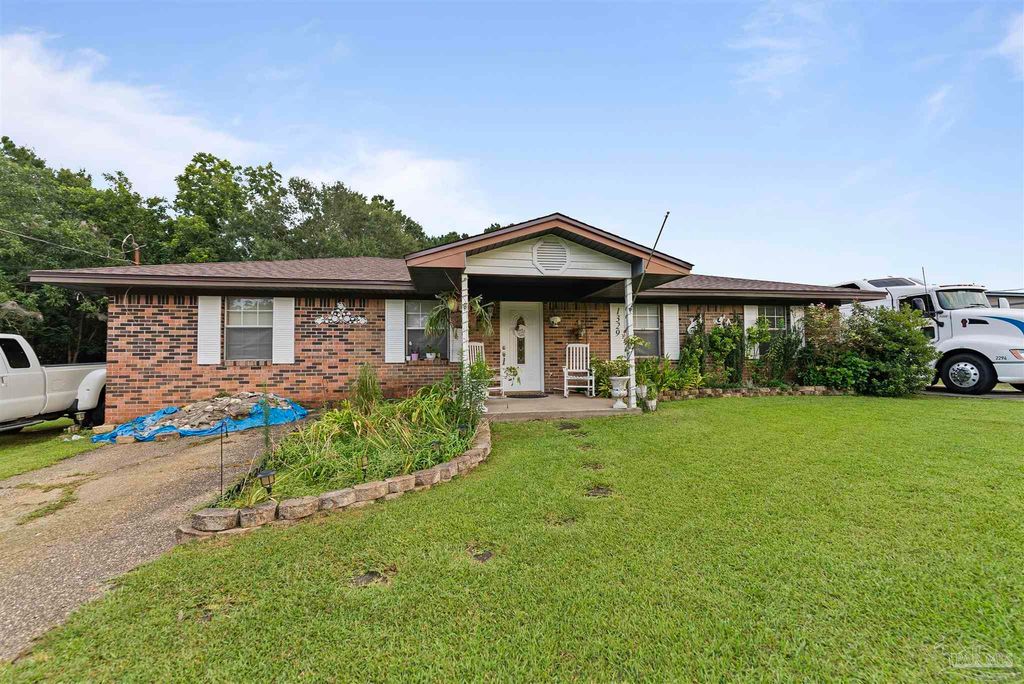 1329 Tobias Rd, Cantonment, FL 32533