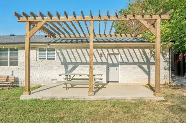 227 N 41st West Avenue, Tulsa, OK 74127