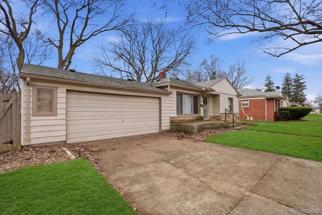 29497 Oakwood Street, Inkster, MI 48141