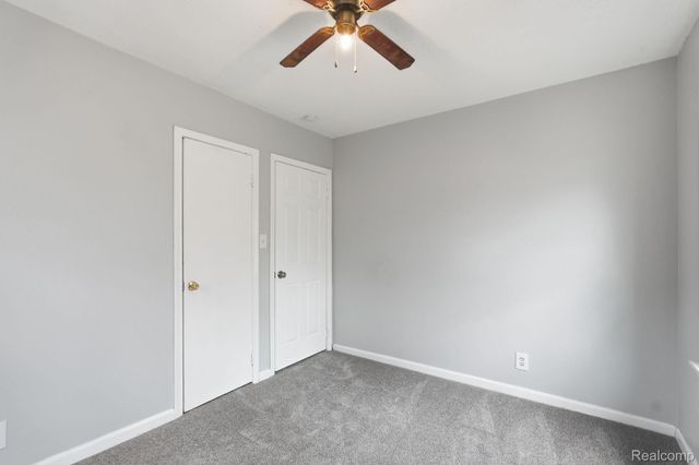 29497 Oakwood Street, Inkster, MI 48141