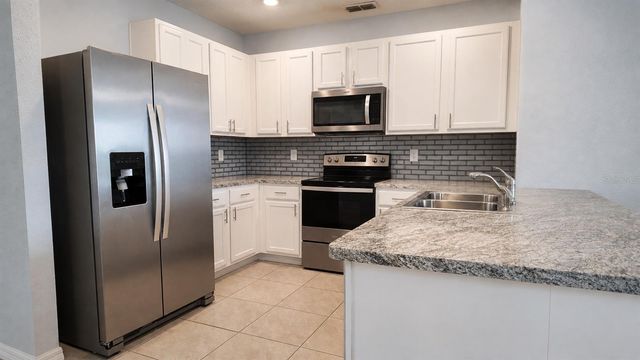 1032 ANDEAN LANE, Davenport, FL 33837