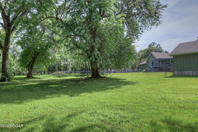 204 Split Rail Drive, Joplin, MO 64801