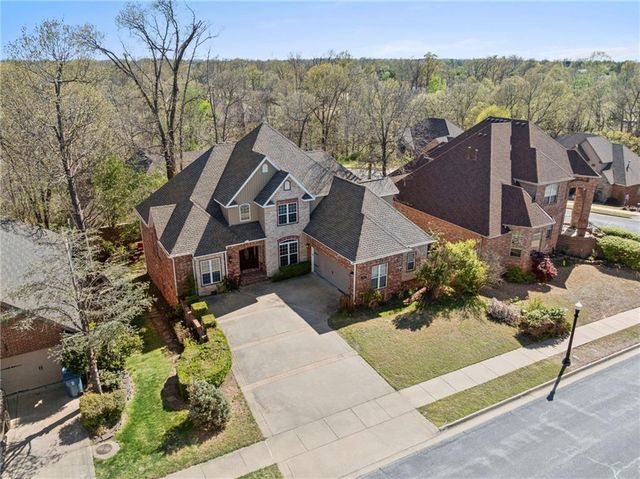 3902 NE Cadbury Avenue, Bentonville, AR 72712