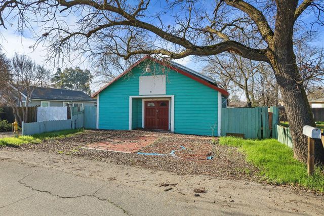 517 N Windsor Ave, Stockton, CA 95205