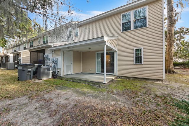 8038 Shadow Oak Drive, North Charleston, SC 29406