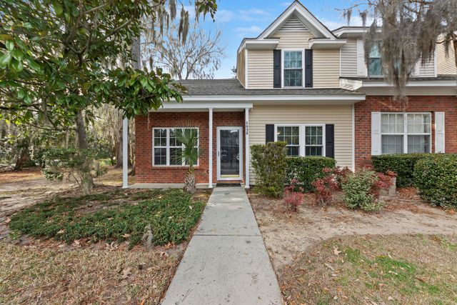 8038 Shadow Oak Drive, North Charleston, SC 29406