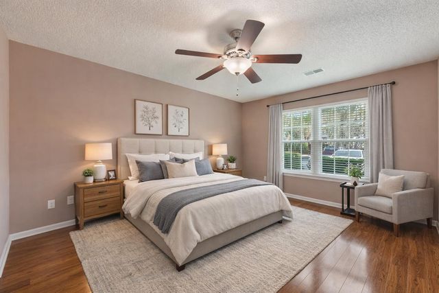 8038 Shadow Oak Drive, North Charleston, SC 29406