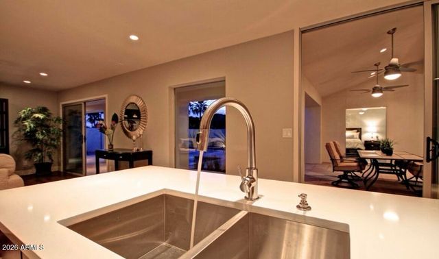 3133 E CLAREMONT Avenue, Phoenix, AZ 85016