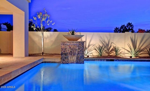 3133 E CLAREMONT Avenue, Phoenix, AZ 85016