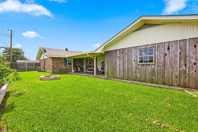 1152 West Camellia Drive, Thibodaux, LA 70301