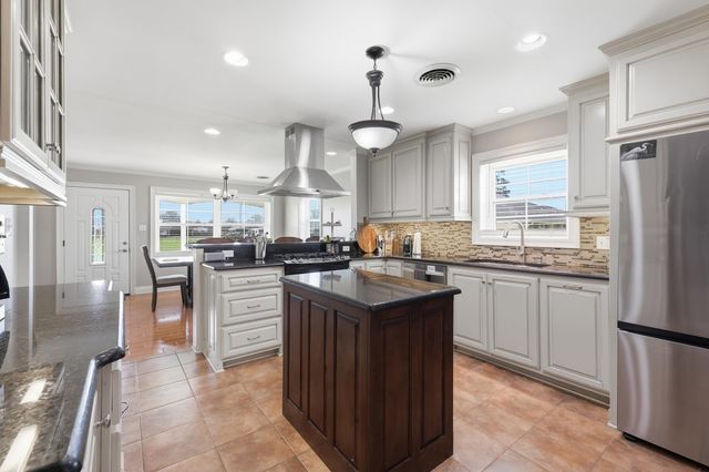 1152 West Camellia Drive, Thibodaux, LA 70301