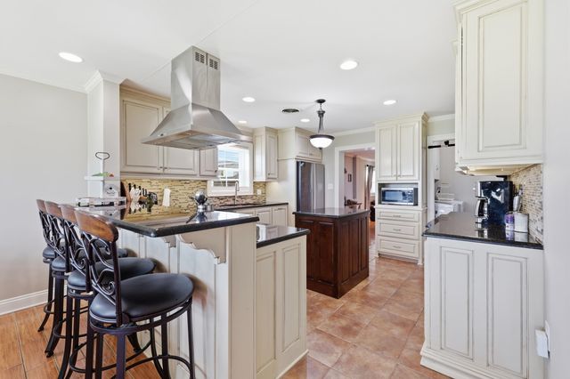 1152 West Camellia Drive, Thibodaux, LA 70301