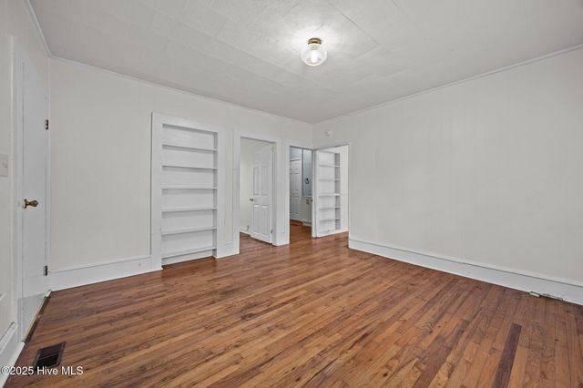 303 N Watauga Avenue, Dunn, NC 28334