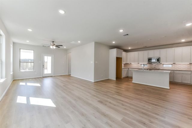 4616 Mesquite Trail Blush, Pinehurst, TX 77362