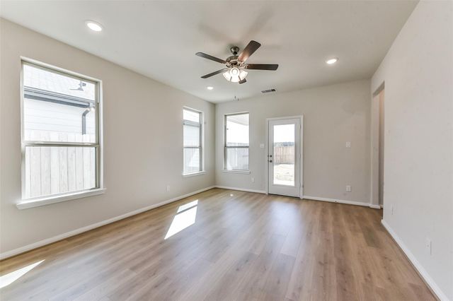 4616 Mesquite Trail Blush, Pinehurst, TX 77362