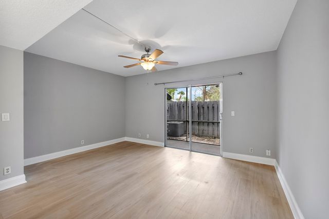 185 SW 3rd Street, Pompano Beach, FL 33060