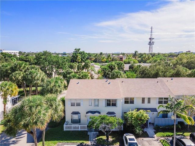 185 SW 3rd Street, Pompano Beach, FL 33060