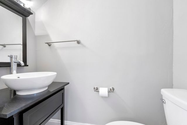 185 SW 3rd Street, Pompano Beach, FL 33060