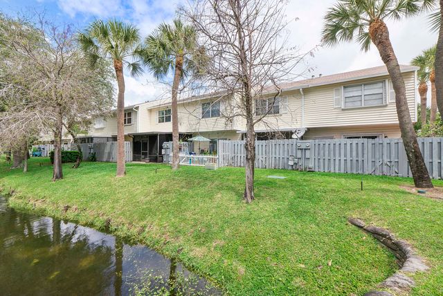 185 SW 3rd Street, Pompano Beach, FL 33060