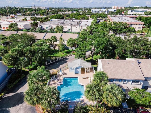 185 SW 3rd Street, Pompano Beach, FL 33060