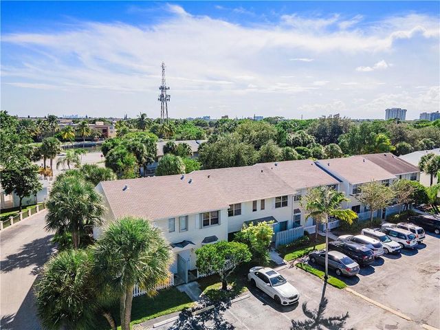 185 SW 3rd Street, Pompano Beach, FL 33060