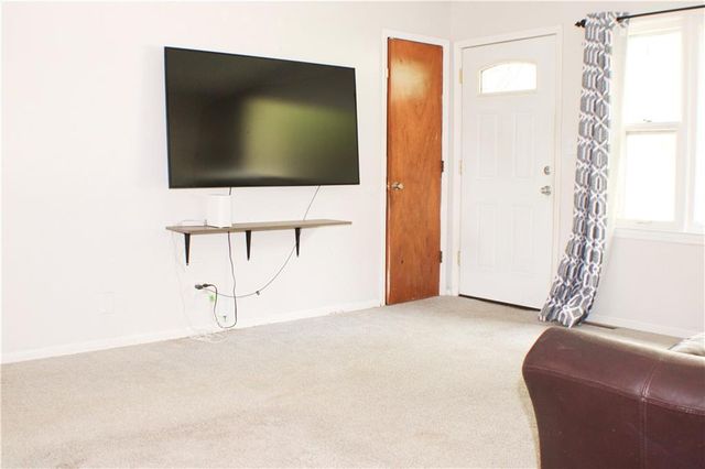 3801 N Osage Street, Independence, MO 64050