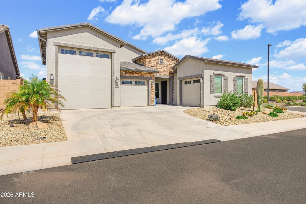24926 N 175TH Lane, Surprise, AZ 85387 — exterior
