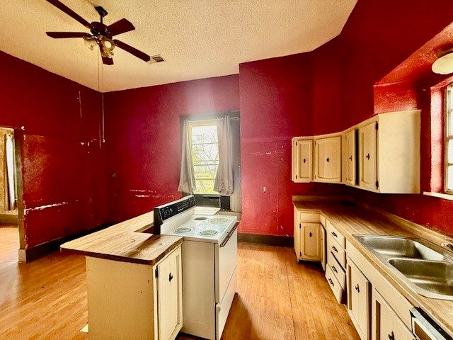 950 W Bonham Avenue, Cooper, TX 75432