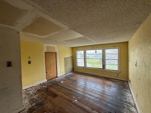 950 W Bonham Avenue, Cooper, TX 75432