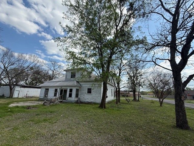 950 W Bonham Avenue, Cooper, TX 75432