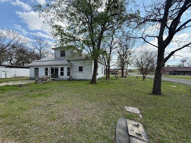 950 W Bonham Avenue, Cooper, TX 75432