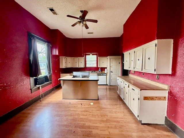 950 W Bonham Avenue, Cooper, TX 75432