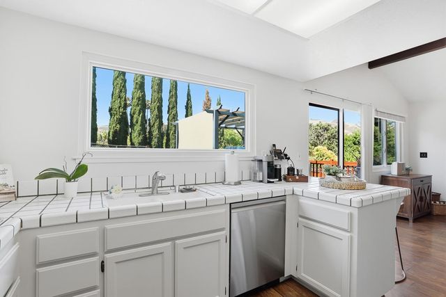 473 Archglen Way, San Jose, CA 95111